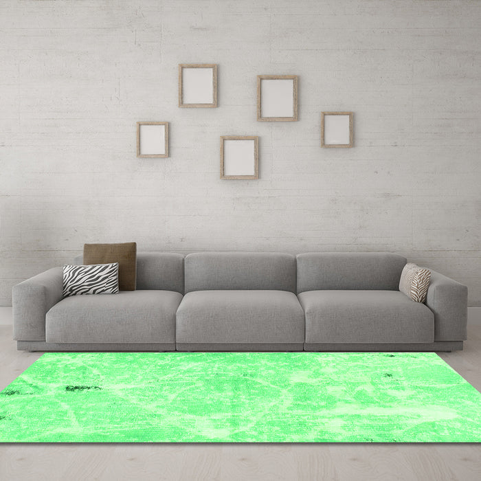 Machine Washable Abstract Green Modern Area Rugs in a Living Room,, wshabs1000grn