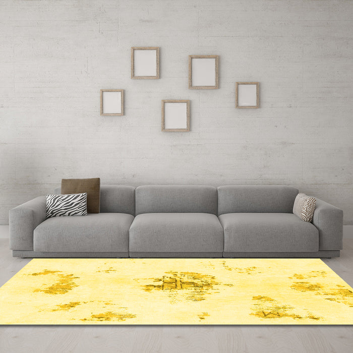 Machine Washable Abstract Yellow Modern Rug in a Living Room, wshabs1001yw