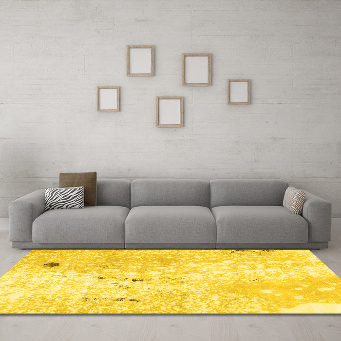 Machine Washable Abstract Yellow Modern Rug in a Living Room, wshabs1002yw