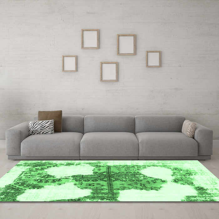 Machine Washable Oriental Emerald Green Modern Area Rugs in a Living Room,, wshabs1006emgrn