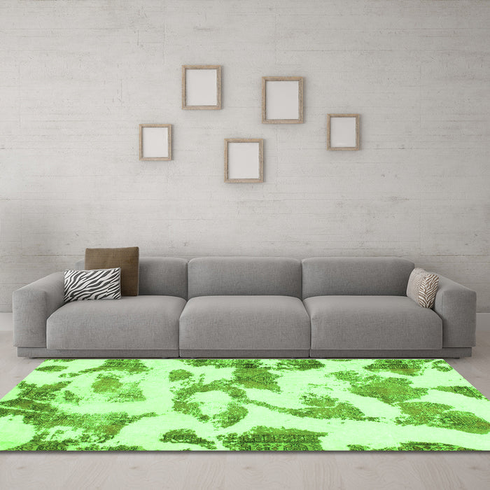 Machine Washable Oriental Green Modern Area Rugs in a Living Room,, wshabs1009grn