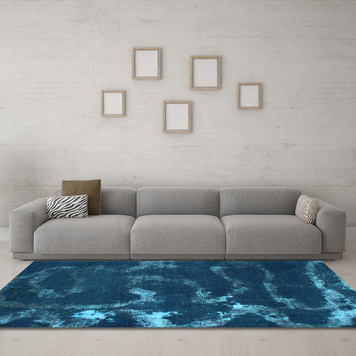 Machine Washable Oriental Light Blue Modern Rug in a Living Room, wshabs1011lblu