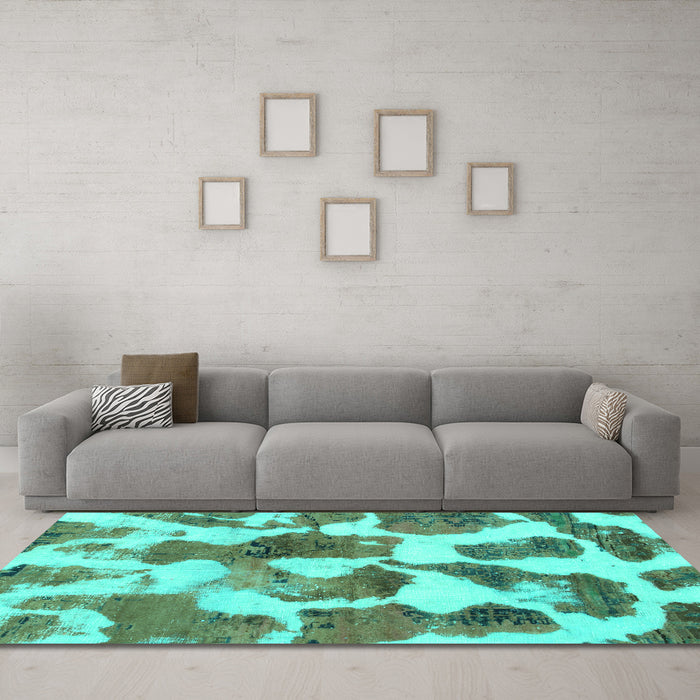 Machine Washable Oriental Turquoise Modern Area Rugs in a Living Room,, wshabs1013turq