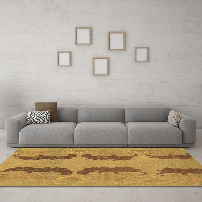 Machine Washable Oriental Brown Modern Rug in a Living Room,, wshabs1016brn