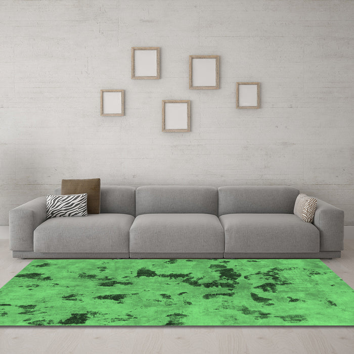 Machine Washable Abstract Emerald Green Modern Area Rugs in a Living Room,, wshabs1019emgrn