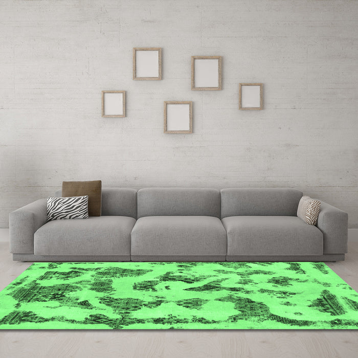 Machine Washable Abstract Emerald Green Modern Area Rugs in a Living Room,, wshabs1021emgrn