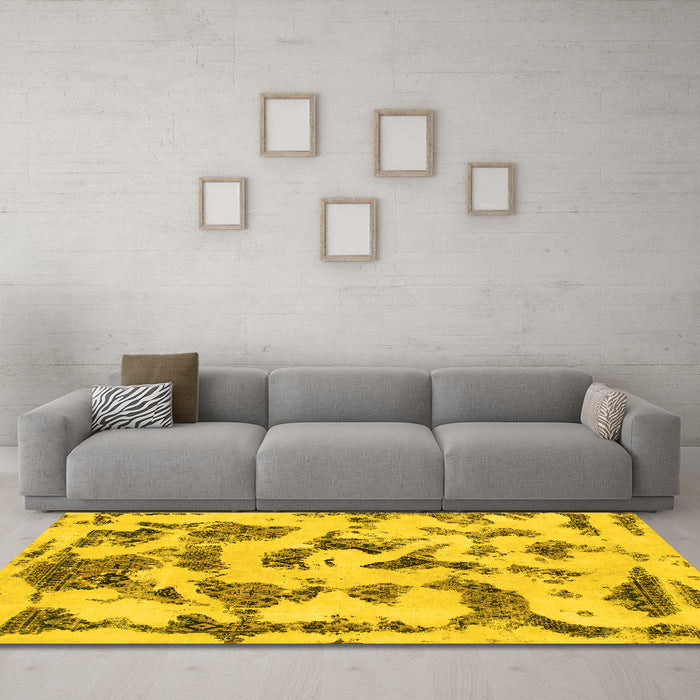 Machine Washable Abstract Yellow Modern Rug in a Living Room, wshabs1021yw