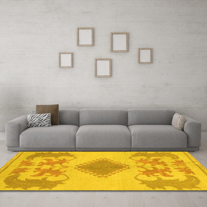 Machine Washable Abstract Yellow Modern Rug in a Living Room, wshabs1023yw