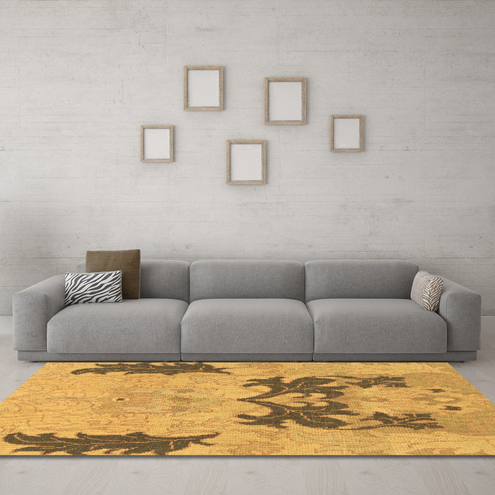 Machine Washable Abstract Brown Modern Rug in a Living Room,, wshabs1024brn