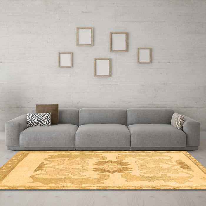 Machine Washable Abstract Brown Modern Rug in a Living Room,, wshabs1025brn