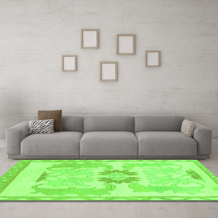 Machine Washable Abstract Green Modern Area Rugs in a Living Room,, wshabs1025grn