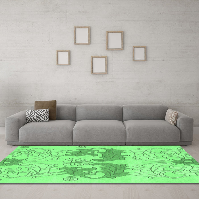 Machine Washable Abstract Emerald Green Modern Area Rugs in a Living Room,, wshabs1028emgrn