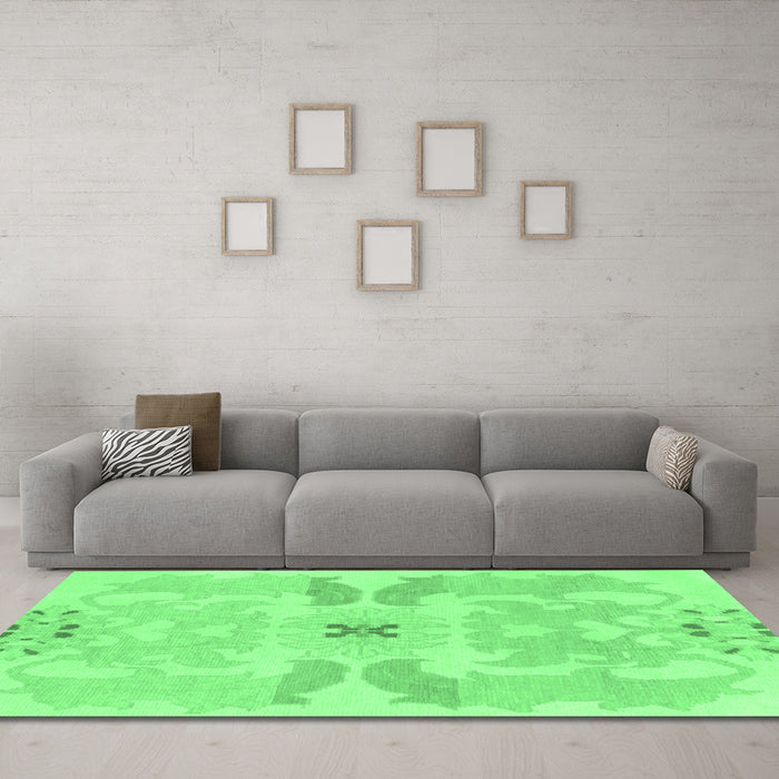 Machine Washable Abstract Emerald Green Modern Area Rugs in a Living Room,, wshabs1030emgrn