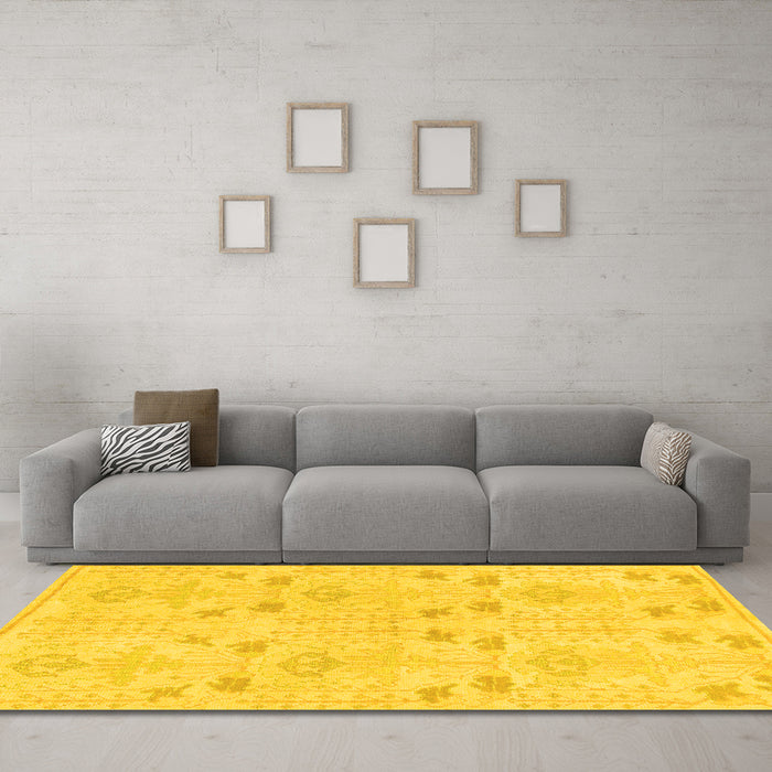 Machine Washable Abstract Yellow Modern Rug in a Living Room, wshabs1032yw