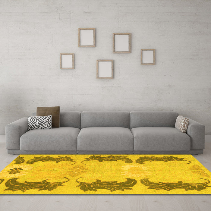 Machine Washable Abstract Yellow Modern Rug in a Living Room, wshabs1033yw