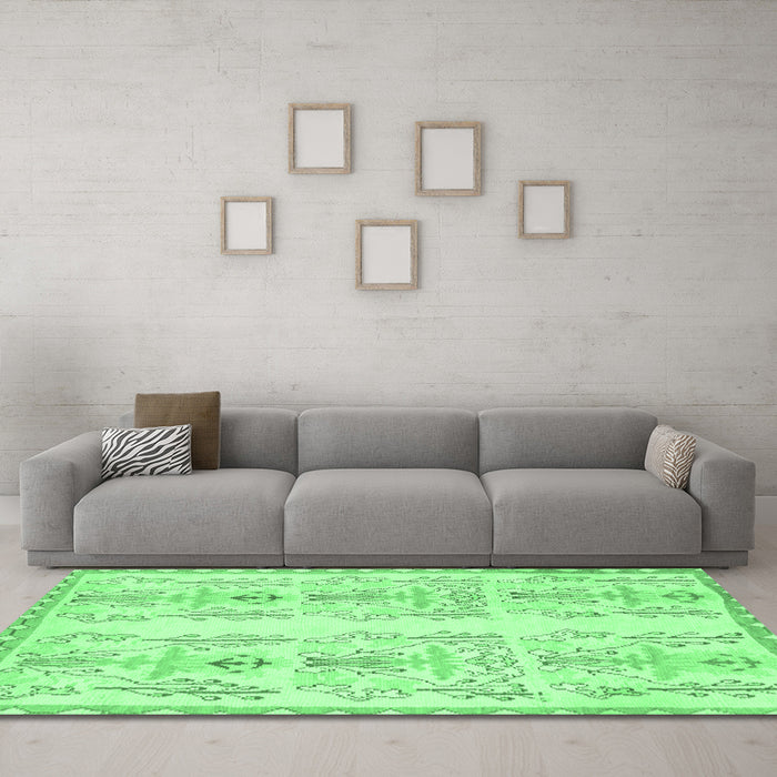 Machine Washable Abstract Emerald Green Modern Area Rugs in a Living Room,, wshabs1034emgrn