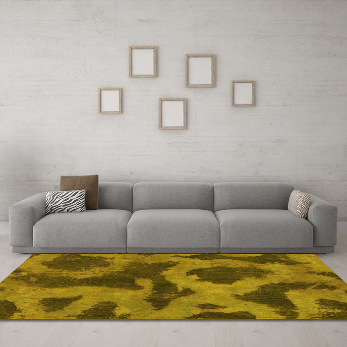 Machine Washable Abstract Yellow Modern Rug in a Living Room, wshabs1051yw