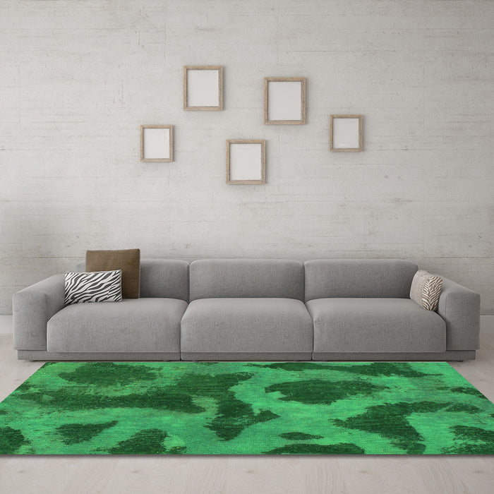 Machine Washable Abstract Green Modern Area Rugs in a Living Room,, wshabs1051grn
