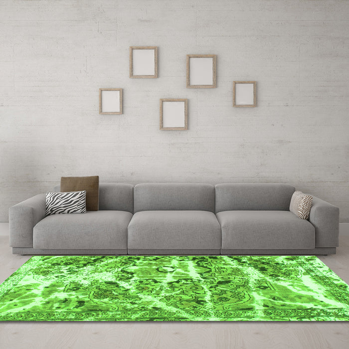 Machine Washable Abstract Green Modern Area Rugs in a Living Room,, wshabs1053grn