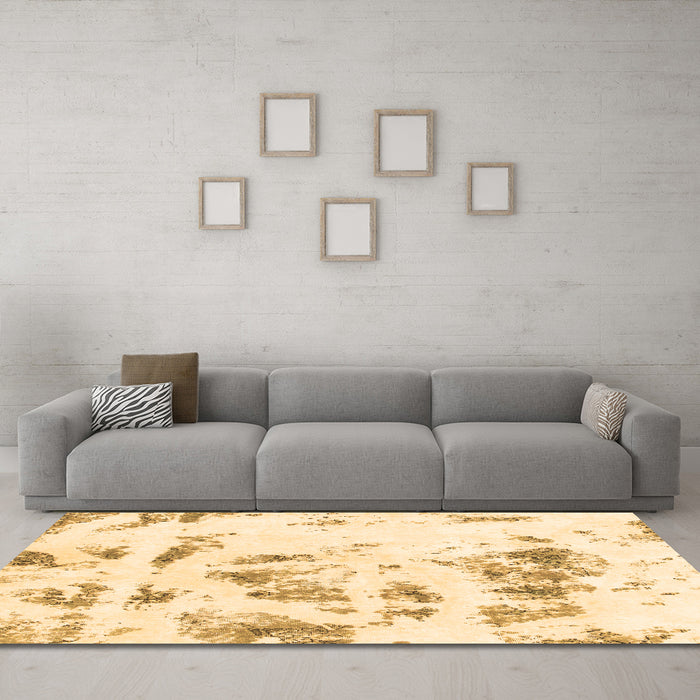 Machine Washable Abstract Brown Modern Rug in a Living Room,, wshabs1064brn