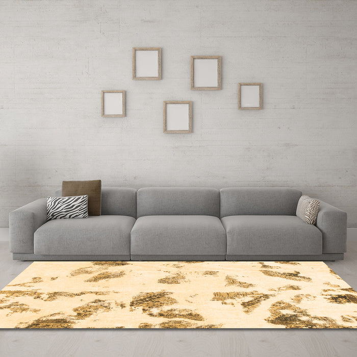Machine Washable Abstract Brown Modern Rug in a Living Room,, wshabs1067brn