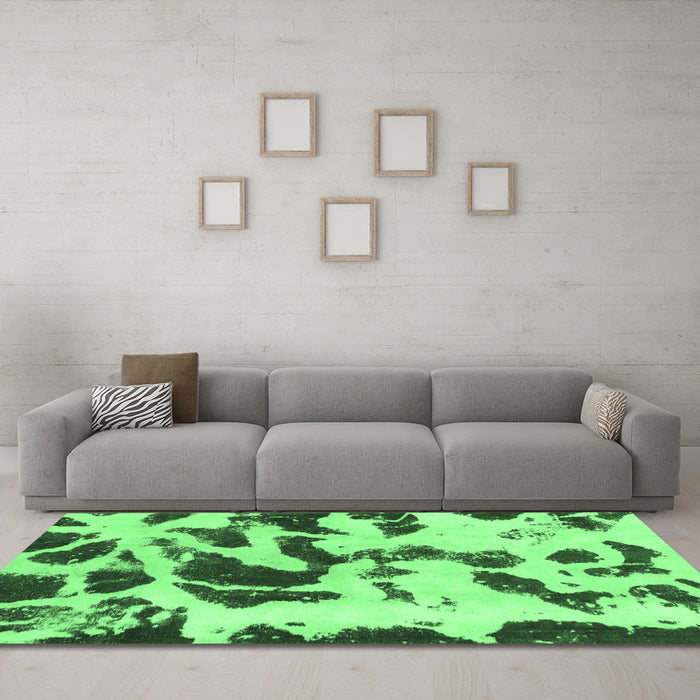 Machine Washable Abstract Emerald Green Modern Area Rugs in a Living Room,, wshabs1069emgrn