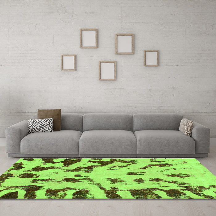 Machine Washable Abstract Green Modern Area Rugs in a Living Room,, wshabs1073grn