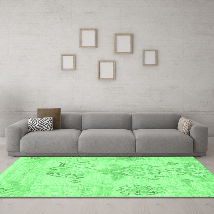 Machine Washable Abstract Emerald Green Modern Area Rugs in a Living Room,, wshabs1074emgrn