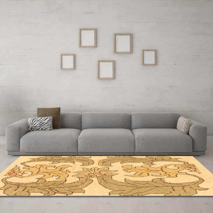 Machine Washable Abstract Brown Modern Rug in a Living Room,, wshabs1082brn