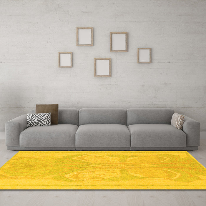 Machine Washable Abstract Yellow Modern Rug in a Living Room, wshabs1087yw