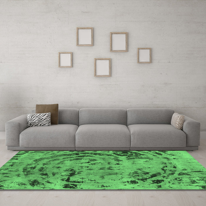 Machine Washable Abstract Emerald Green Modern Area Rugs in a Living Room,, wshabs1090emgrn