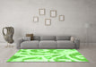 Machine Washable Abstract Green Modern Area Rugs in a Living Room,, wshabs1093grn