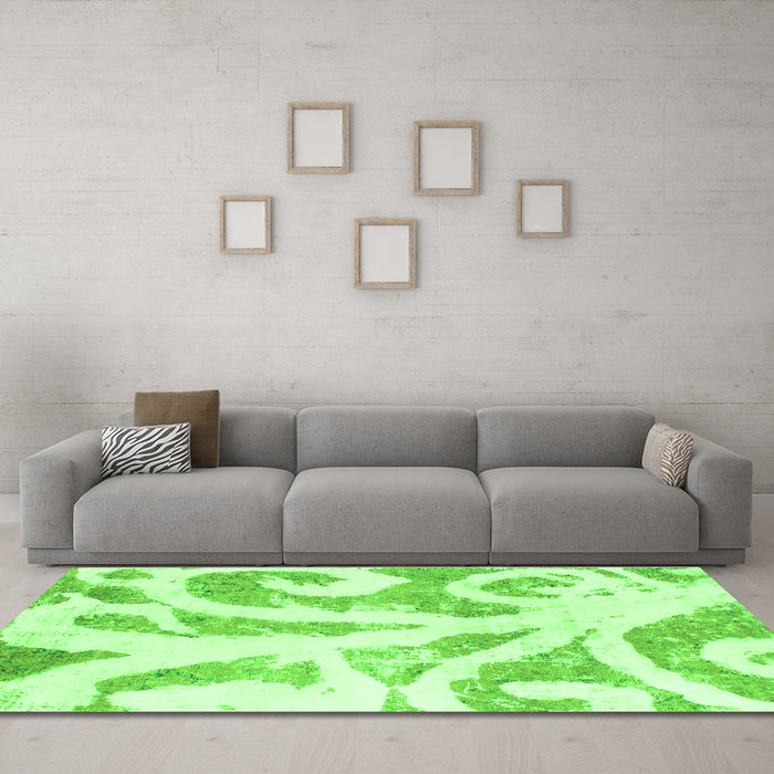 Machine Washable Abstract Green Modern Area Rugs in a Living Room,, wshabs1093grn