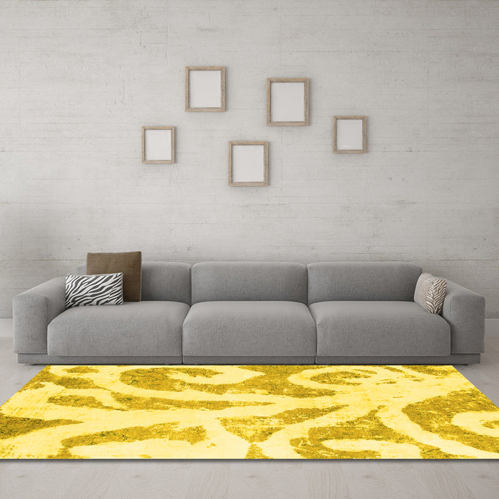 Machine Washable Abstract Yellow Modern Rug in a Living Room, wshabs1093yw