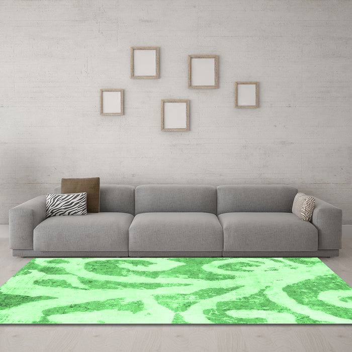 Machine Washable Abstract Emerald Green Modern Area Rugs in a Living Room,, wshabs1093emgrn