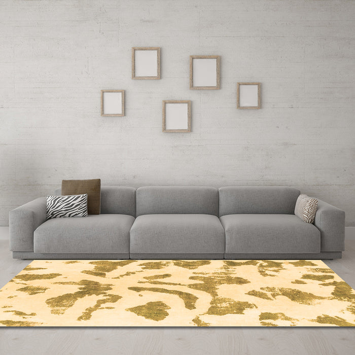 Machine Washable Abstract Brown Modern Rug in a Living Room,, wshabs1100brn