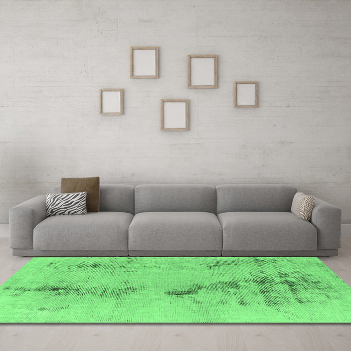 Machine Washable Abstract Emerald Green Modern Area Rugs in a Living Room,, wshabs1104emgrn
