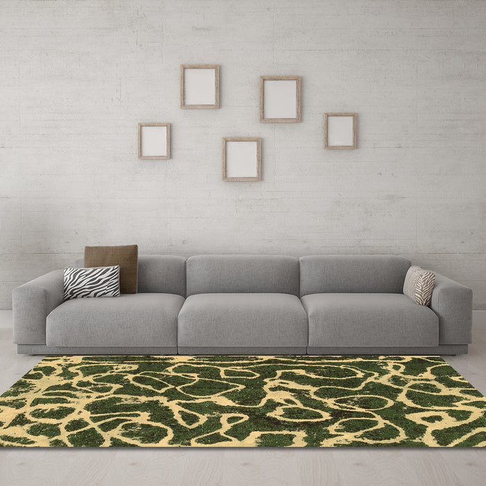Machine Washable Abstract Brown Modern Rug in a Living Room,, wshabs1115brn