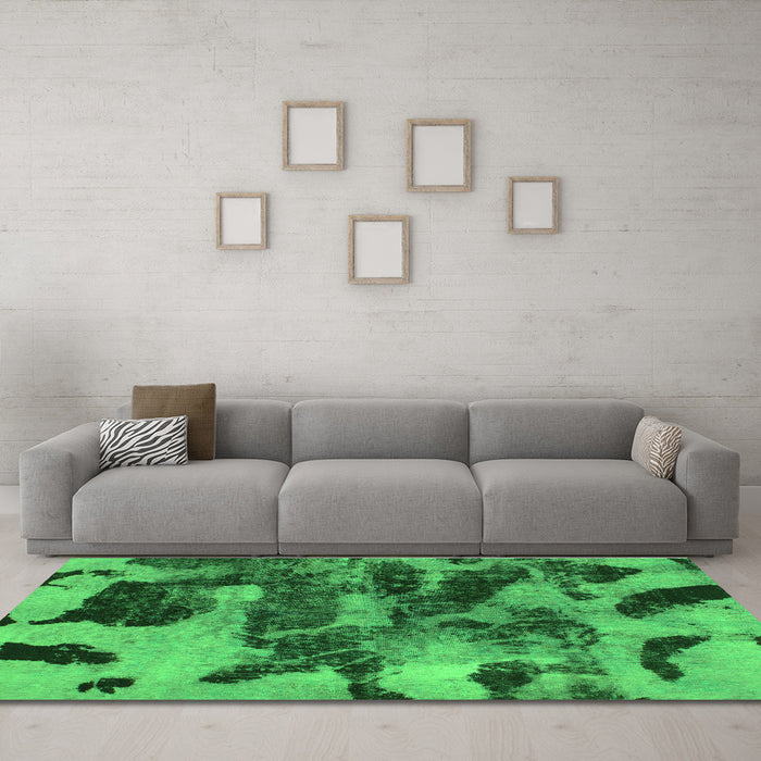 Machine Washable Abstract Green Modern Area Rugs in a Living Room,, wshabs1120grn