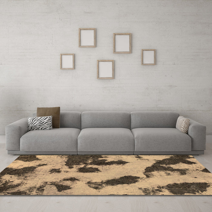 Machine Washable Abstract Brown Modern Rug in a Living Room,, wshabs1125brn
