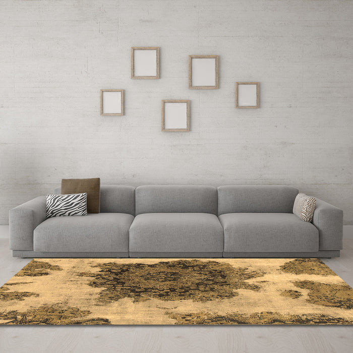 Machine Washable Abstract Brown Modern Rug in a Living Room,, wshabs1126brn