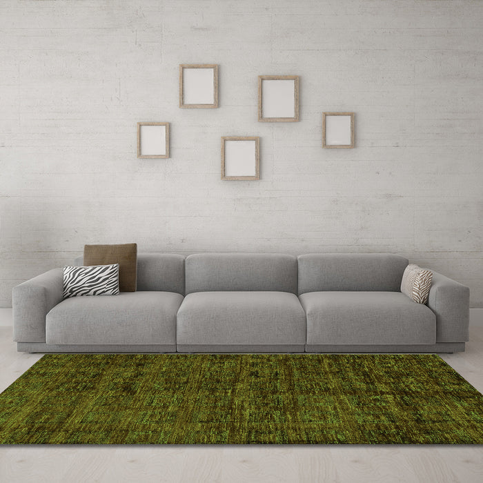 Machine Washable Abstract Green Modern Area Rugs in a Living Room,, wshabs112grn