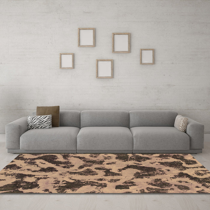 Machine Washable Abstract Brown Modern Rug in a Living Room,, wshabs1130brn