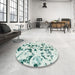 Round Machine Washable Abstract Light Gray Rug in a Office, wshabs1131