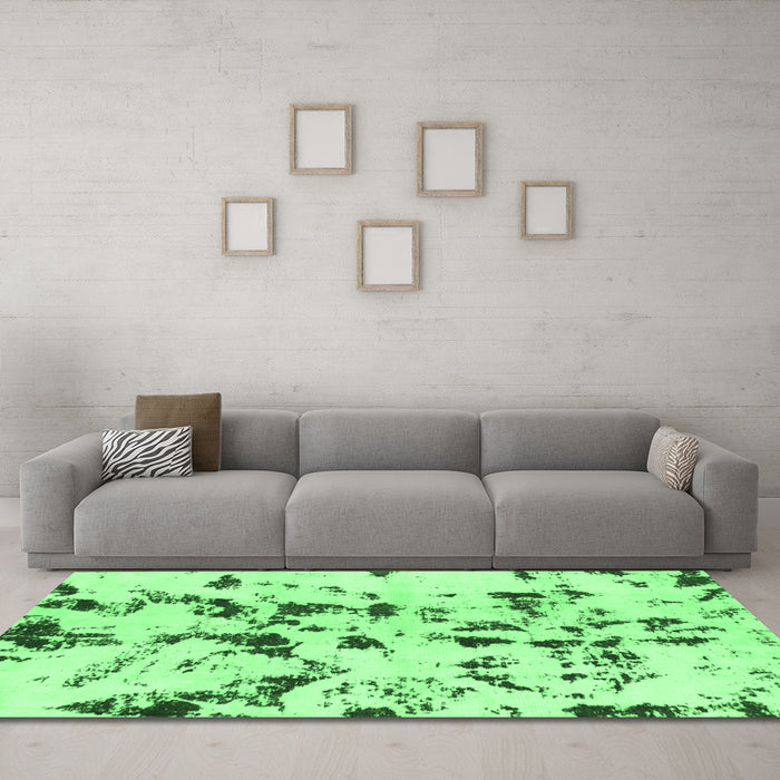 Machine Washable Abstract Emerald Green Modern Area Rugs in a Living Room,, wshabs1131emgrn