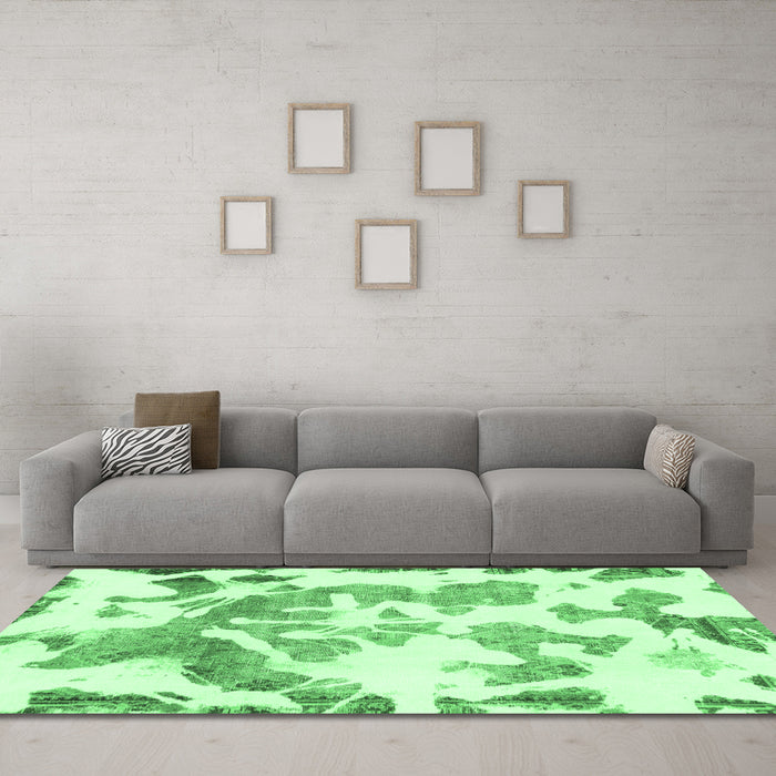 Machine Washable Abstract Emerald Green Modern Area Rugs in a Living Room,, wshabs1133emgrn