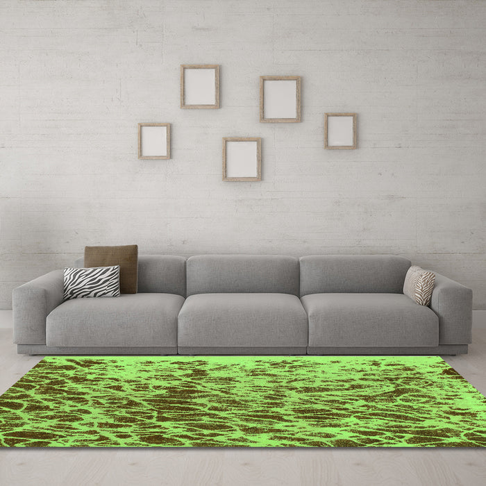 Machine Washable Abstract Green Modern Area Rugs in a Living Room,, wshabs1134grn