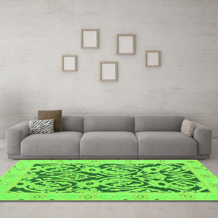 Machine Washable Abstract Green Modern Area Rugs in a Living Room,, wshabs1139grn