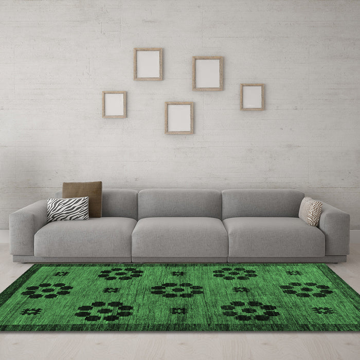 Machine Washable Abstract Emerald Green Modern Area Rugs in a Living Room,, wshabs113emgrn