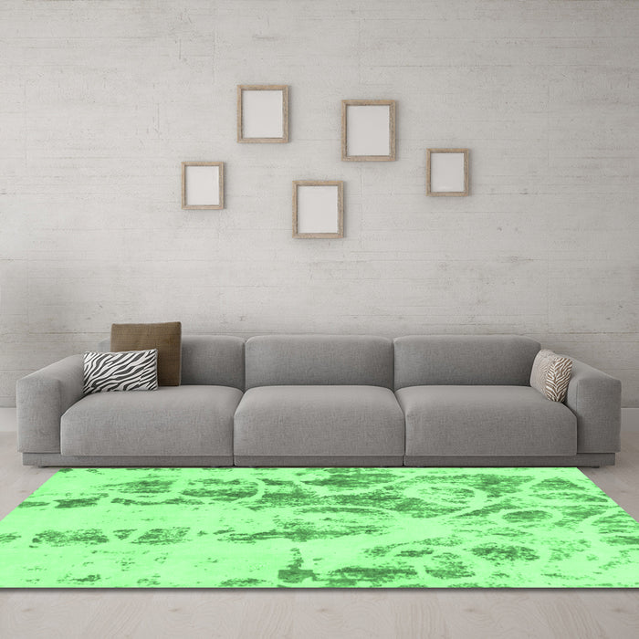 Machine Washable Abstract Emerald Green Modern Area Rugs in a Living Room,, wshabs1144emgrn